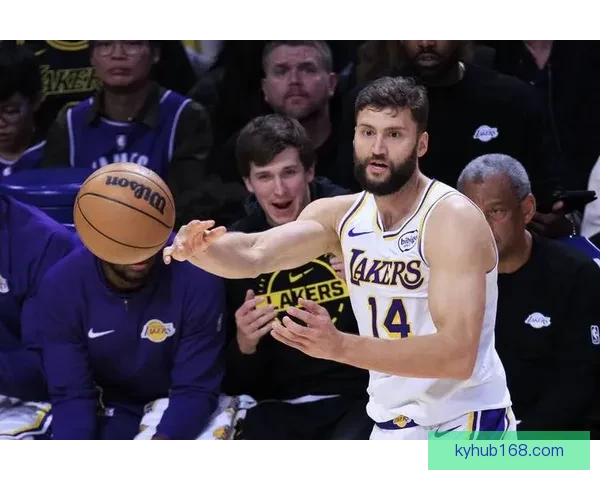 湖人对阵魔术伤情更新 里夫斯出战存疑克勒贝尔缺阵