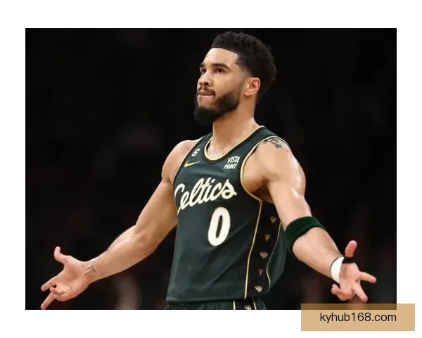 塔图姆突破14000分成历史第五年轻前锋仅次于詹杜瓜