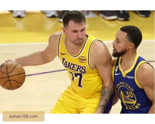 东契奇砍40+准三双刷新纪录 詹姆斯关键表现助球队取胜